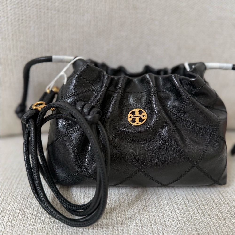 NWT Tory Burch Willa Drawstring Bag – Black Quilted Leather